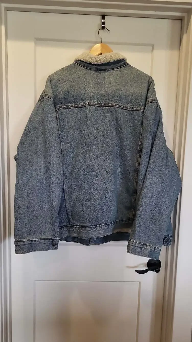 Levi's Men's Vintage Relaxed Fit Sherpa Trucker Jacket - Light Wash Denim (Size